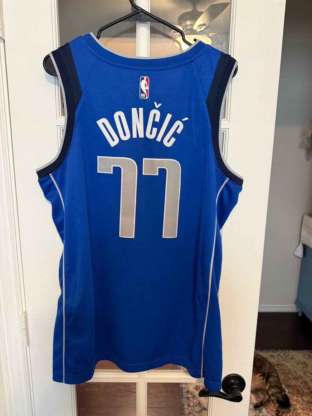Nike NBA Luka Dončić Dallas Mavericks #77 Swingman Jersey Men’s L 48